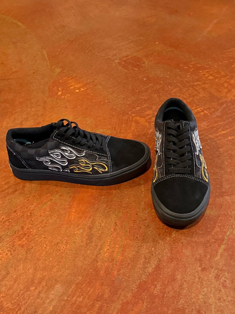 Vans Old Skool Black Canvas Suede Flames Shoes Size 7.5 Women 6 Men Never Worn